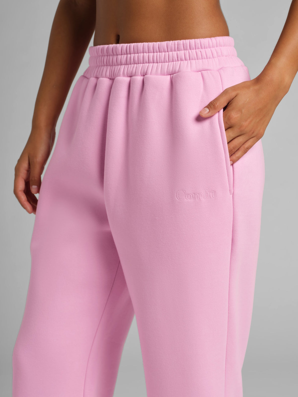 Signature Straight Leg Sweatpants