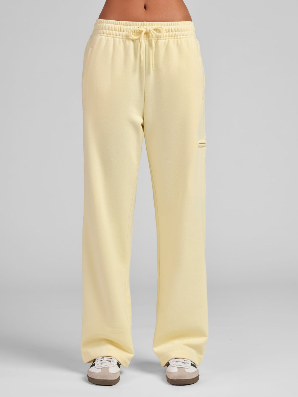 Halo Lightweight Airplane Mode Straight Leg Sweatpants