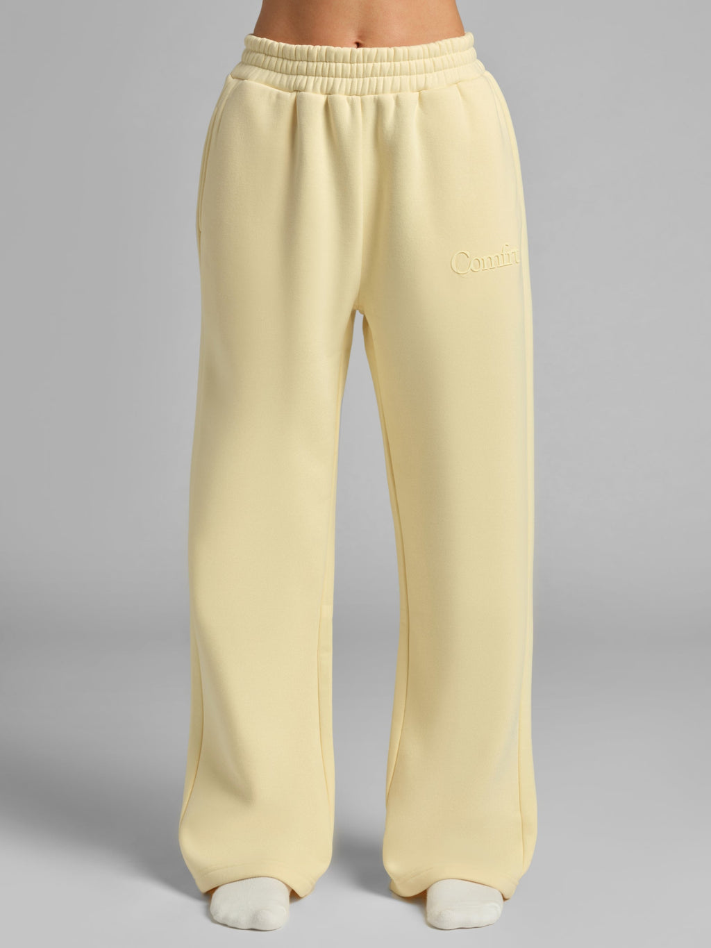 Minimalist Straight Leg Sweatpants – Short
