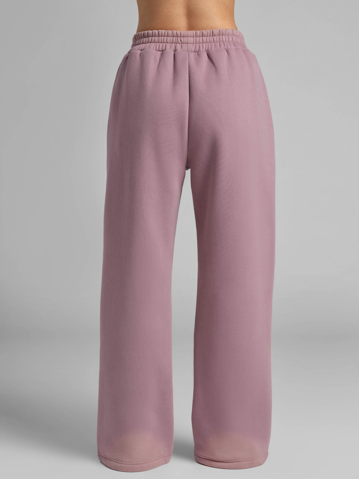 Minimalist Straight Leg Sweatpants – Long