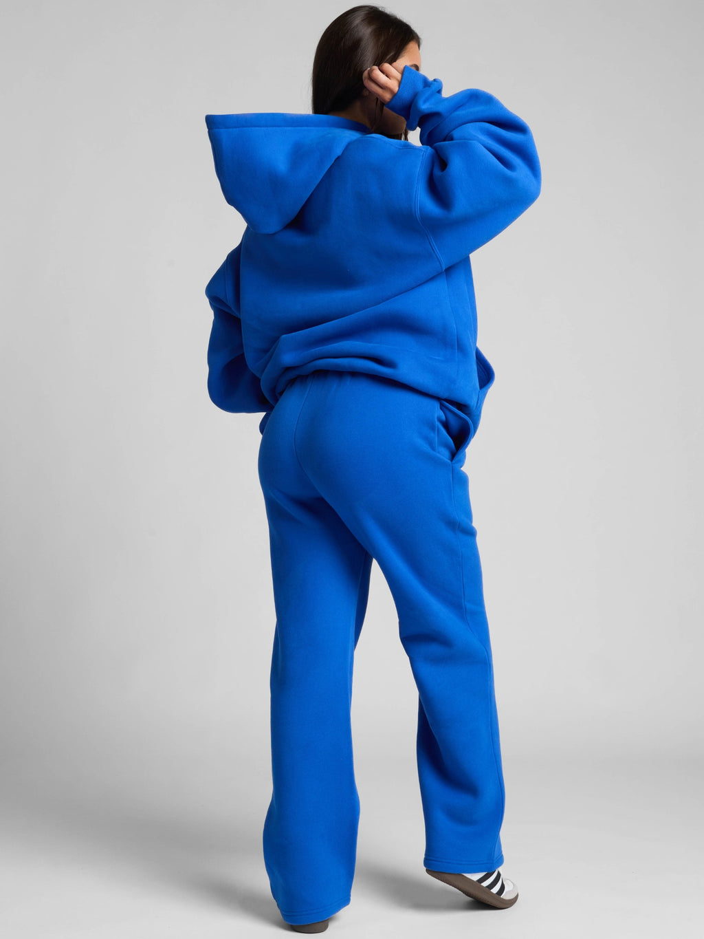 Minimalist Straight Leg Sweatpants – Long
