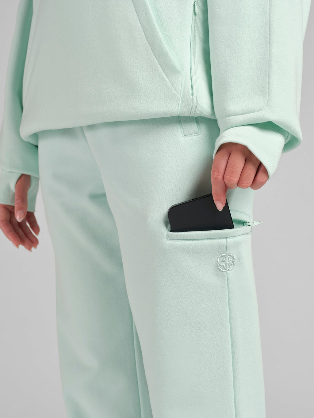 Halo Lightweight Airplane Mode Straight Leg Sweatpants