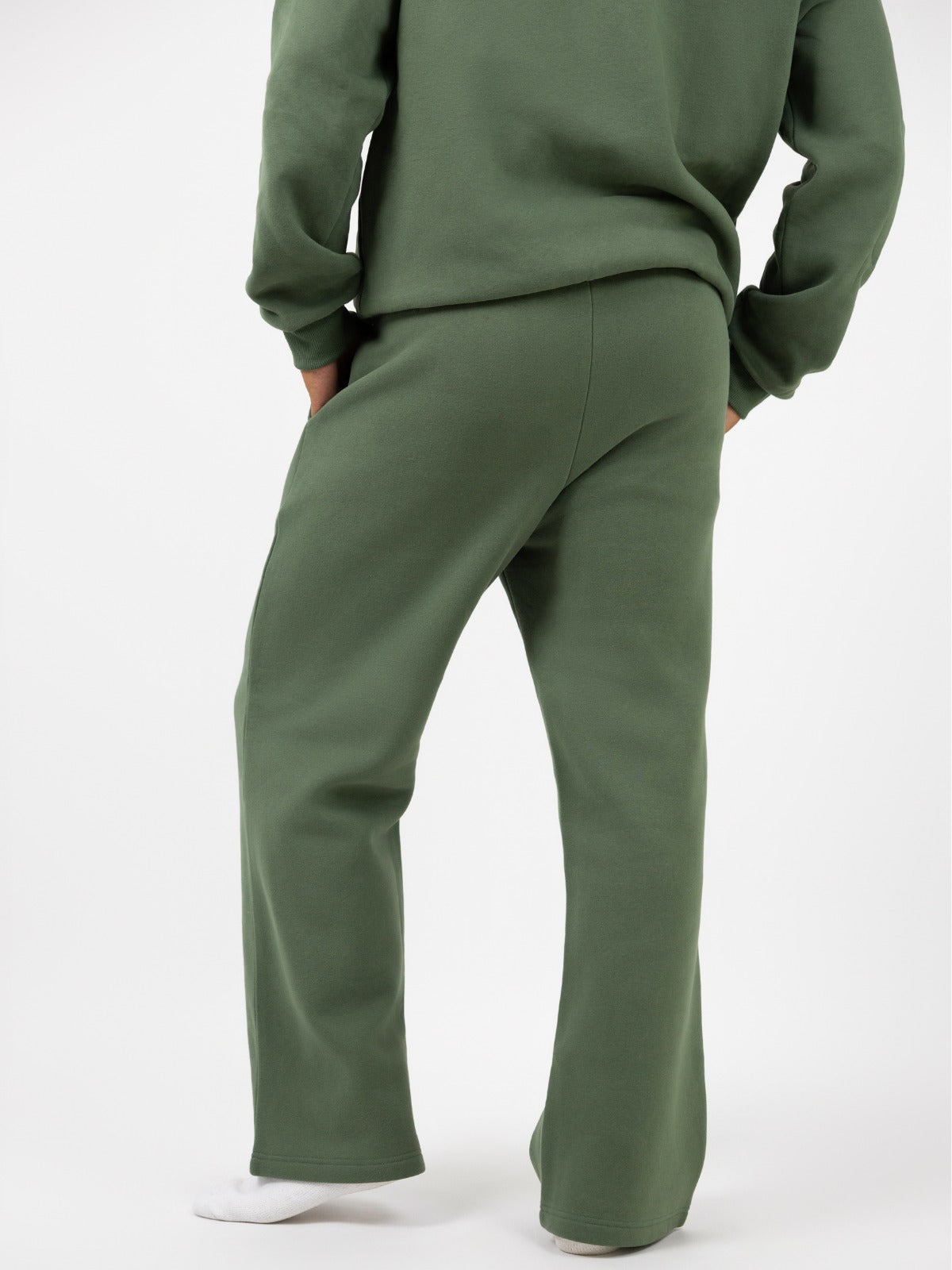 Minimalist Straight Leg Sweatpants – Long
