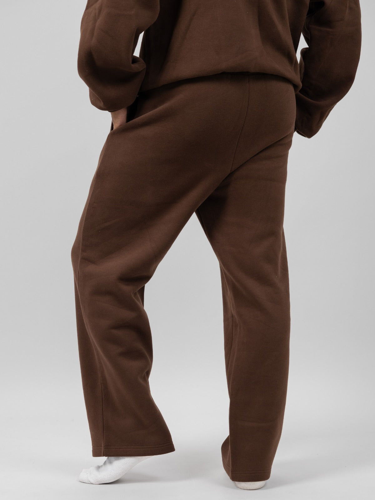 Minimalist Straight Leg Sweatpants – Short