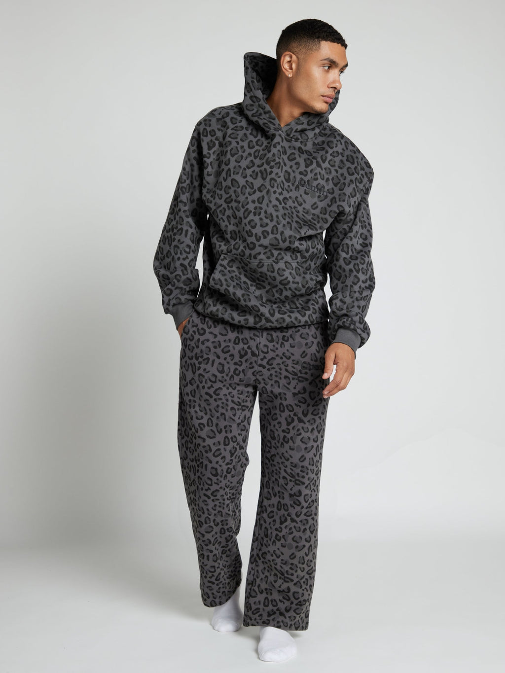 Minimalist Straight Leg Sweatpants – Long