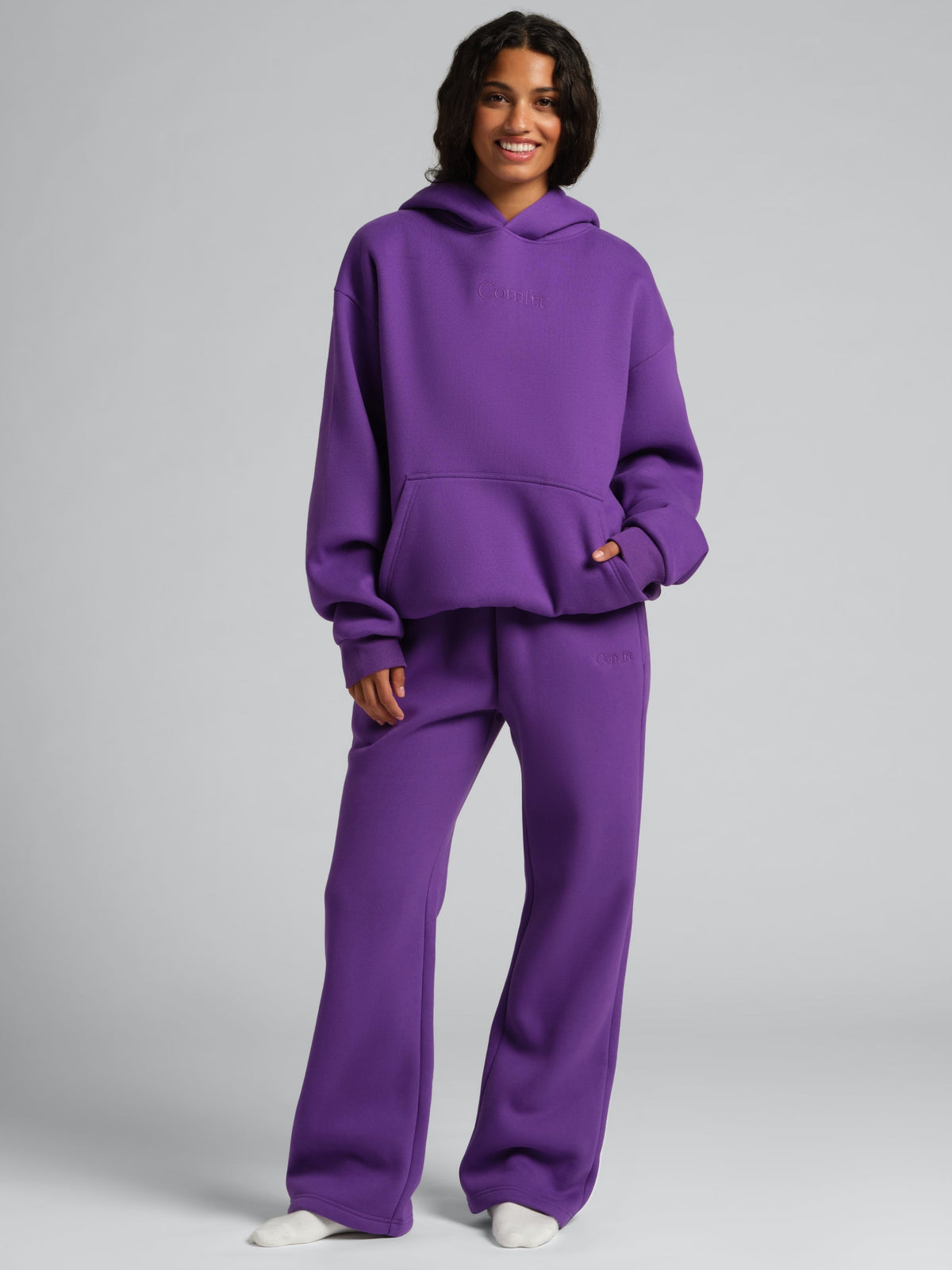 Signature Straight Leg Sweatpants
